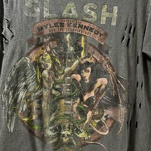 Slash tee